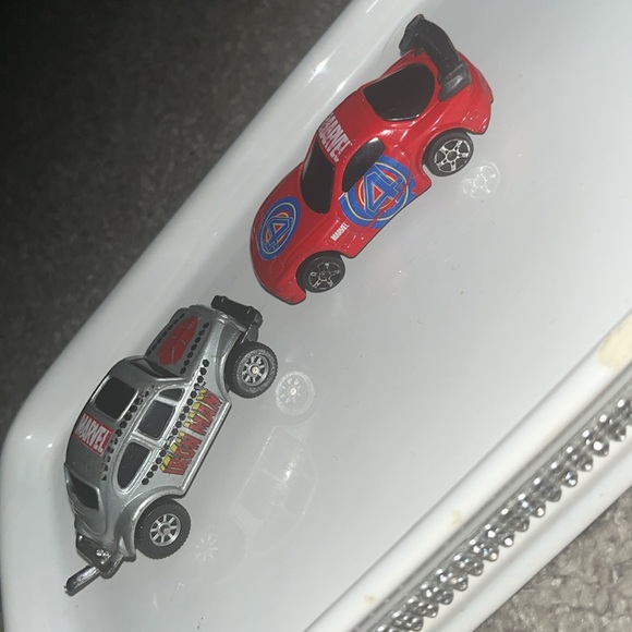 Marvel Car Lot 4 total - Picture 4 of 9